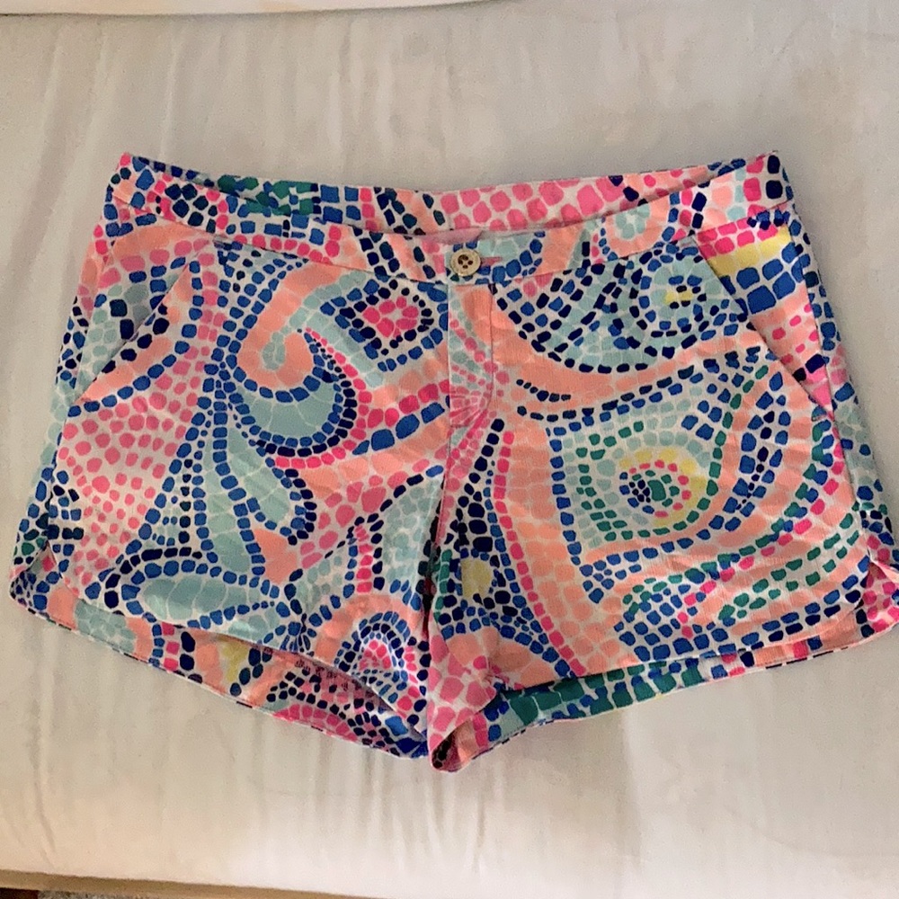 Lilly Pulitzer geometric shorts sz 4 summer
